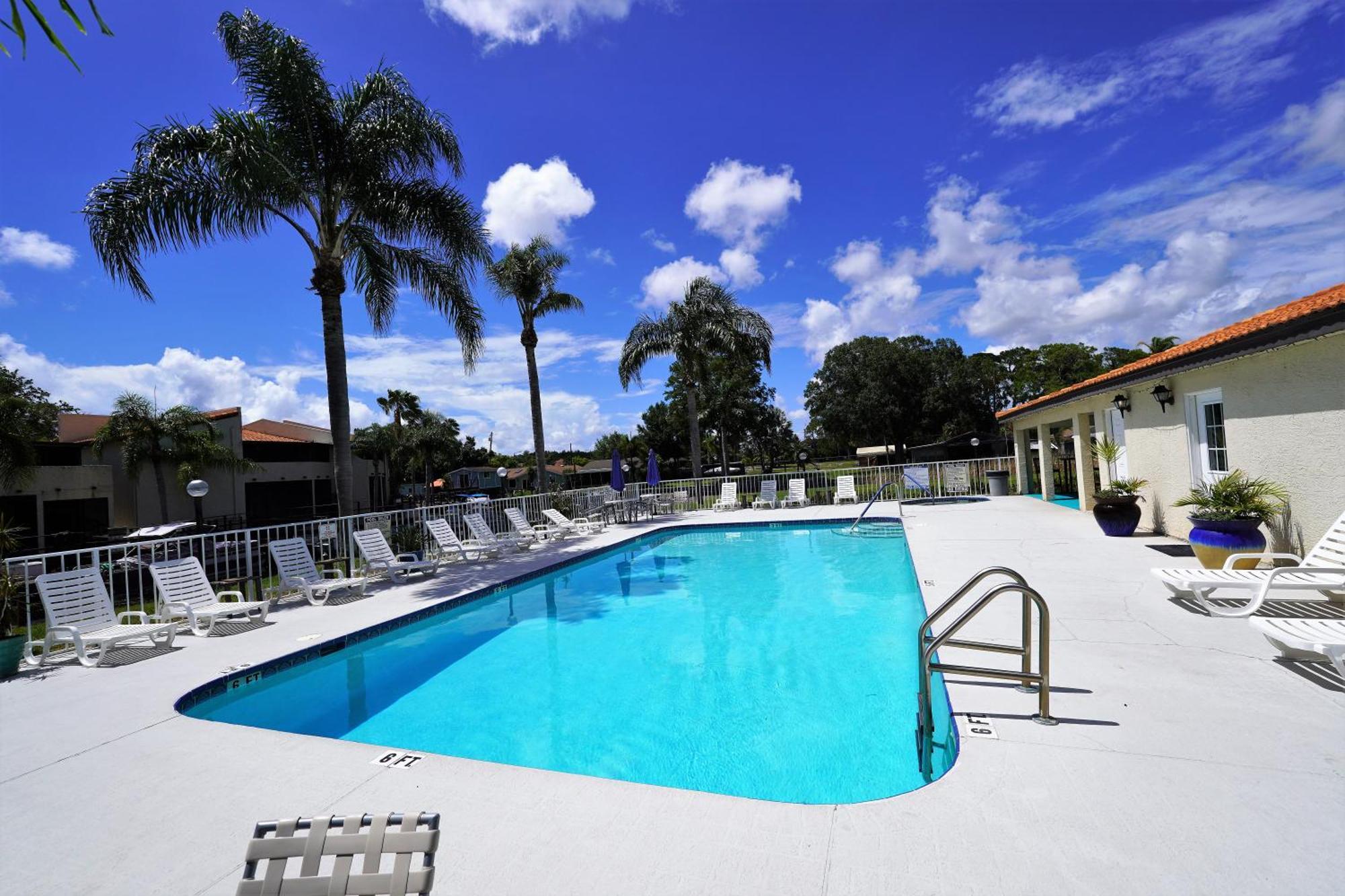 Florida Condos On Lake Tarpon Palm Harbor Exterior foto